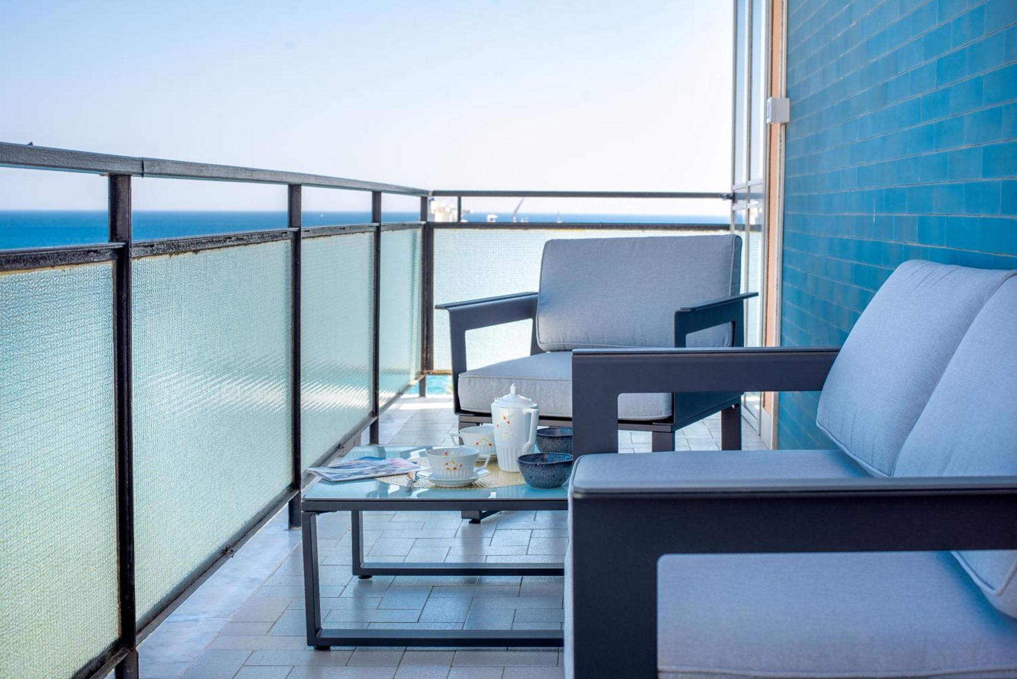 You And The Sea Savona Exterior foto