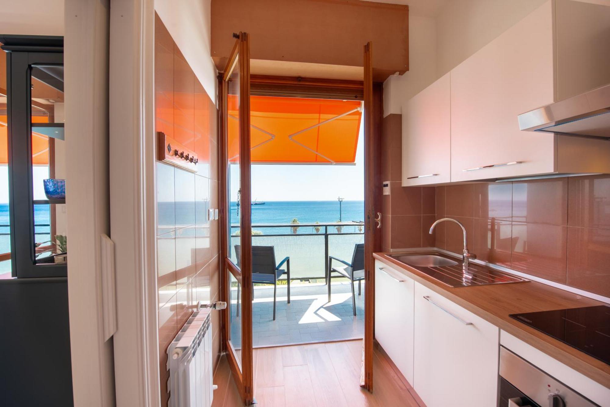 Ferienwohnung You And The Sea Savona Exterior foto